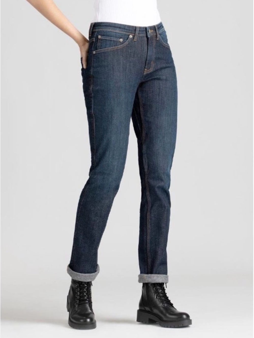 DUER Women’s Fireside Fleece Insulated Denim Slim Straight Size 30 x 32